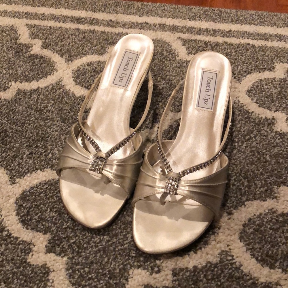 9.5 champagne satin and diamond 1.5 inch heels